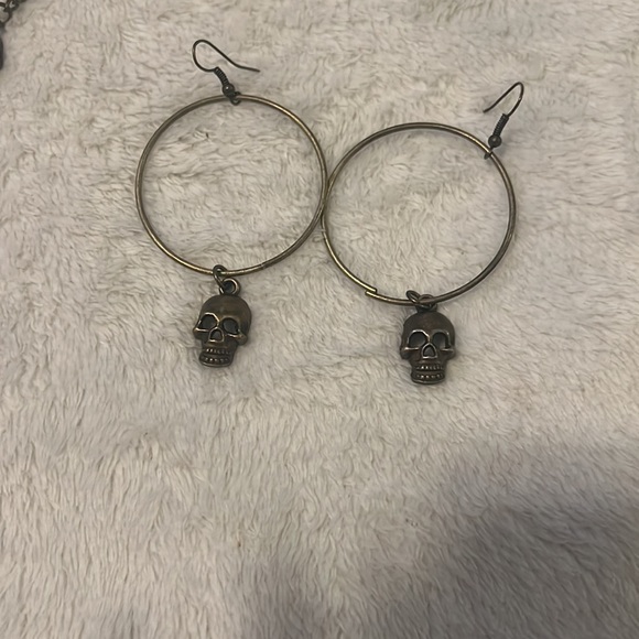 Pirate/ skull jewelry - Picture 3 of 4